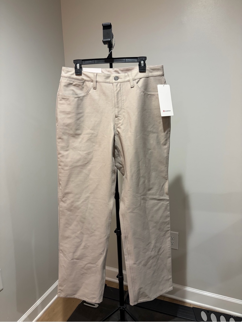 NWT Lululemon Women’s 31EasyFive MR Relaxed - Straight Pant Downtown Tan Color